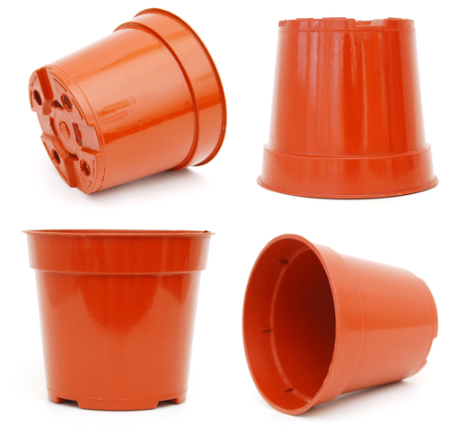 Plastic plant pots